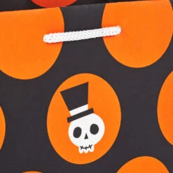 Hallmark 6.5" Assorted 8-Pack Stylish Halloween Small Gift Bags -Featured Home Stores Assorted Stylish Halloween Small Gift Bags 5HGB1880 05