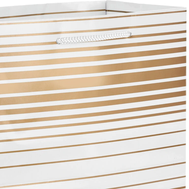 Hallmark Elegant Gold Assorted Sizes 6-Pack Gift Bags 3 Hallmark Elegant Gold Assorted Sizes 6-Pack Gift Bags - Image 3